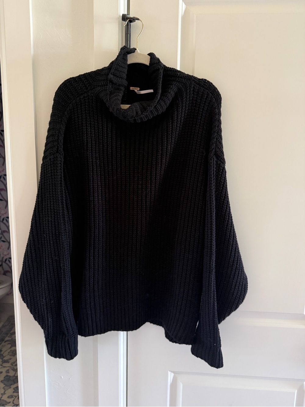 Free People Oversized Black Chunky Turtleneck Sweater Small